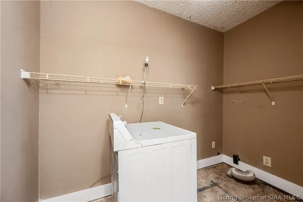 $159,900 | 12125 Jay Street Northeast, Palmyra, IN 47164