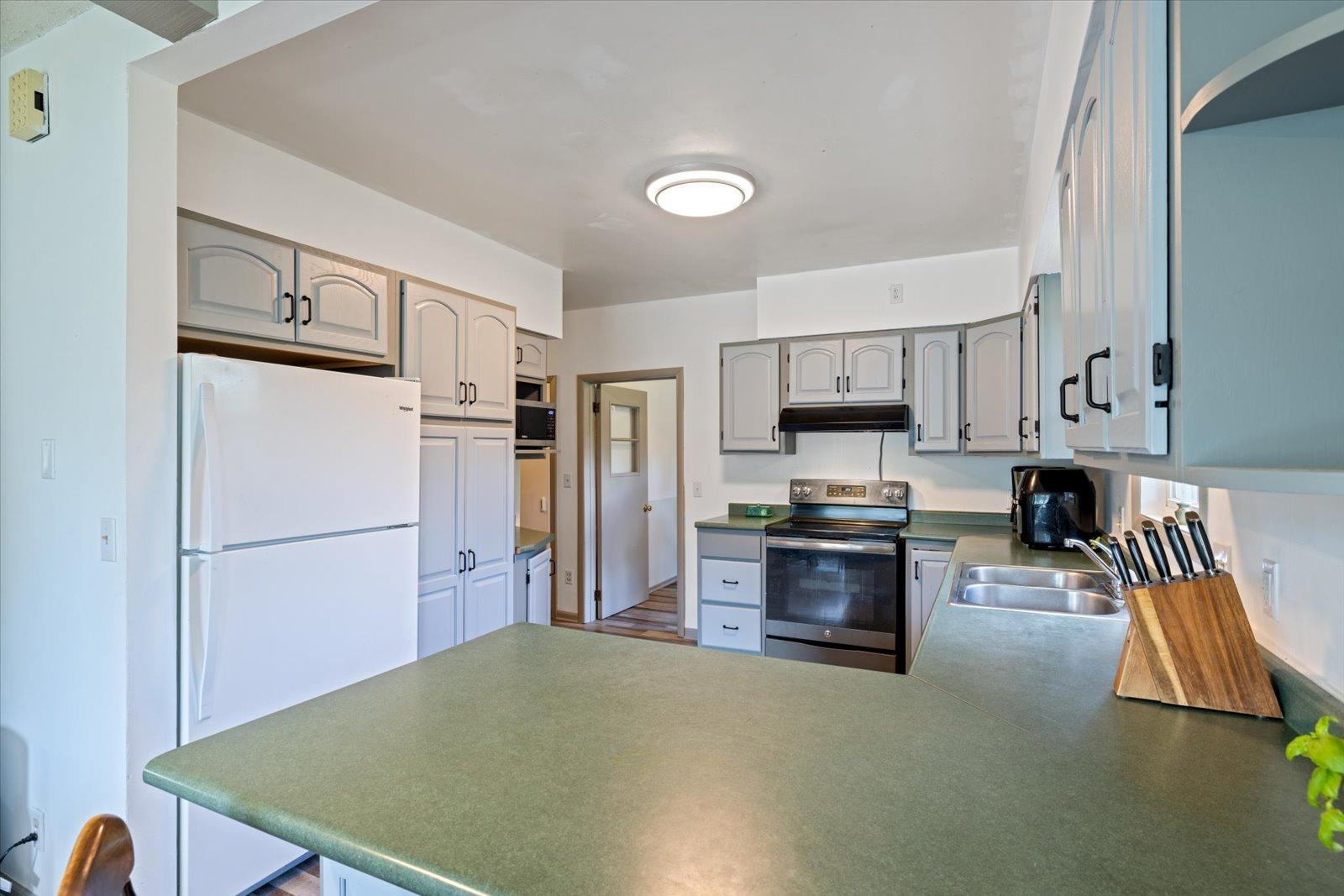 602 8th Street Northwest Chisholm, MN 55719 - Photo 19 of 56