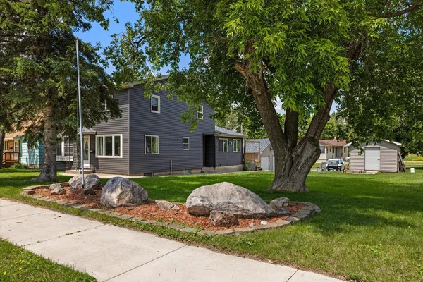 $249,900 | 602 8th Street Northwest, Chisholm, MN 55719