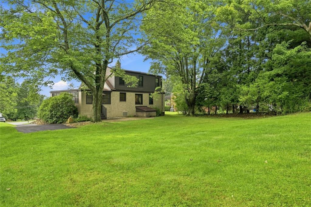 2871 Conway Wallrose Road Baden, PA 15005 - Photo 4 of 43 Gallery Image 4