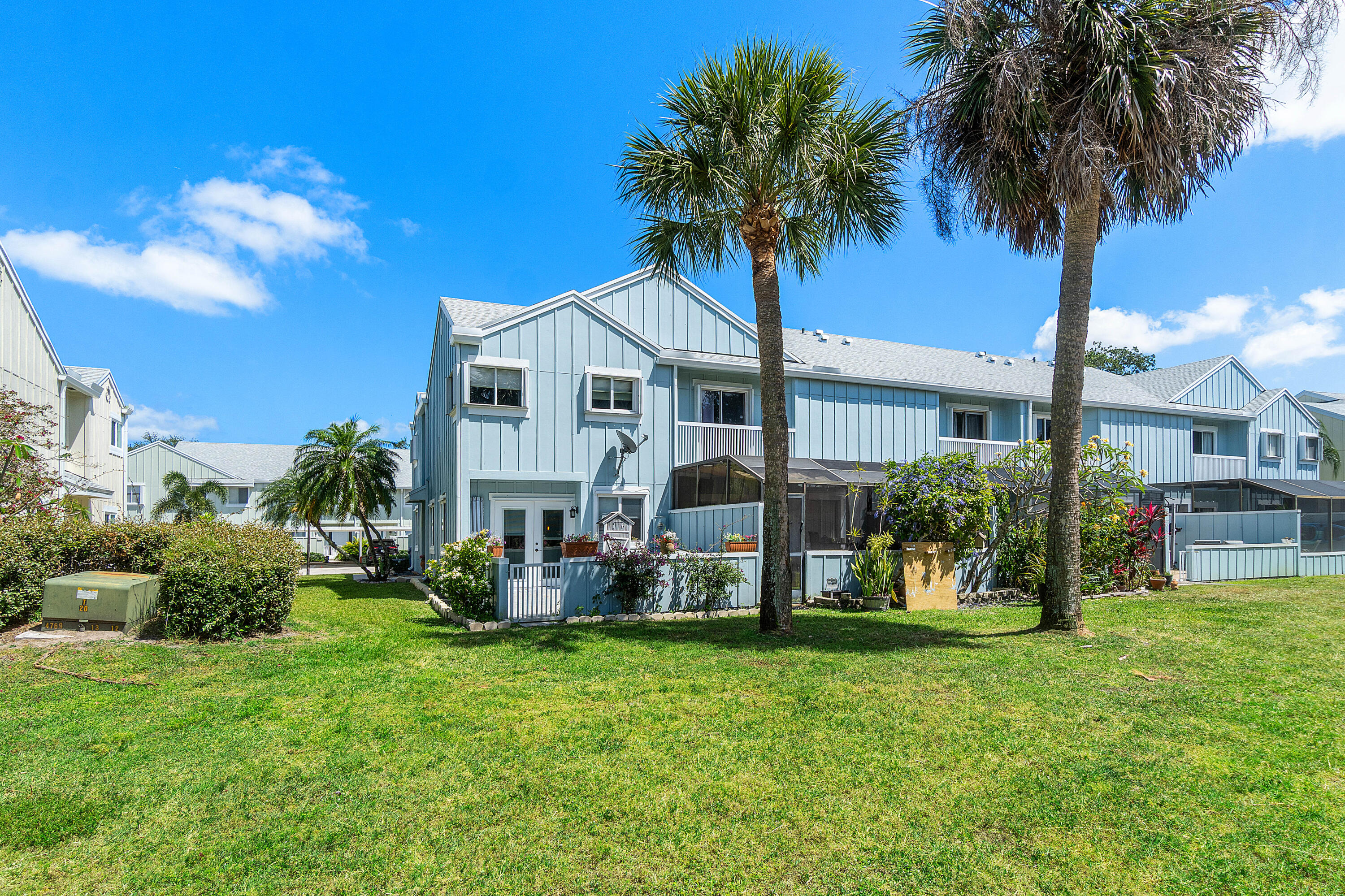 6199 Riverwalk Lane, Unit 6 Jupiter, FL 33458 - Photo 3 of 33 031-6199RiverwalkLane-6-Jupiter-FL-33458