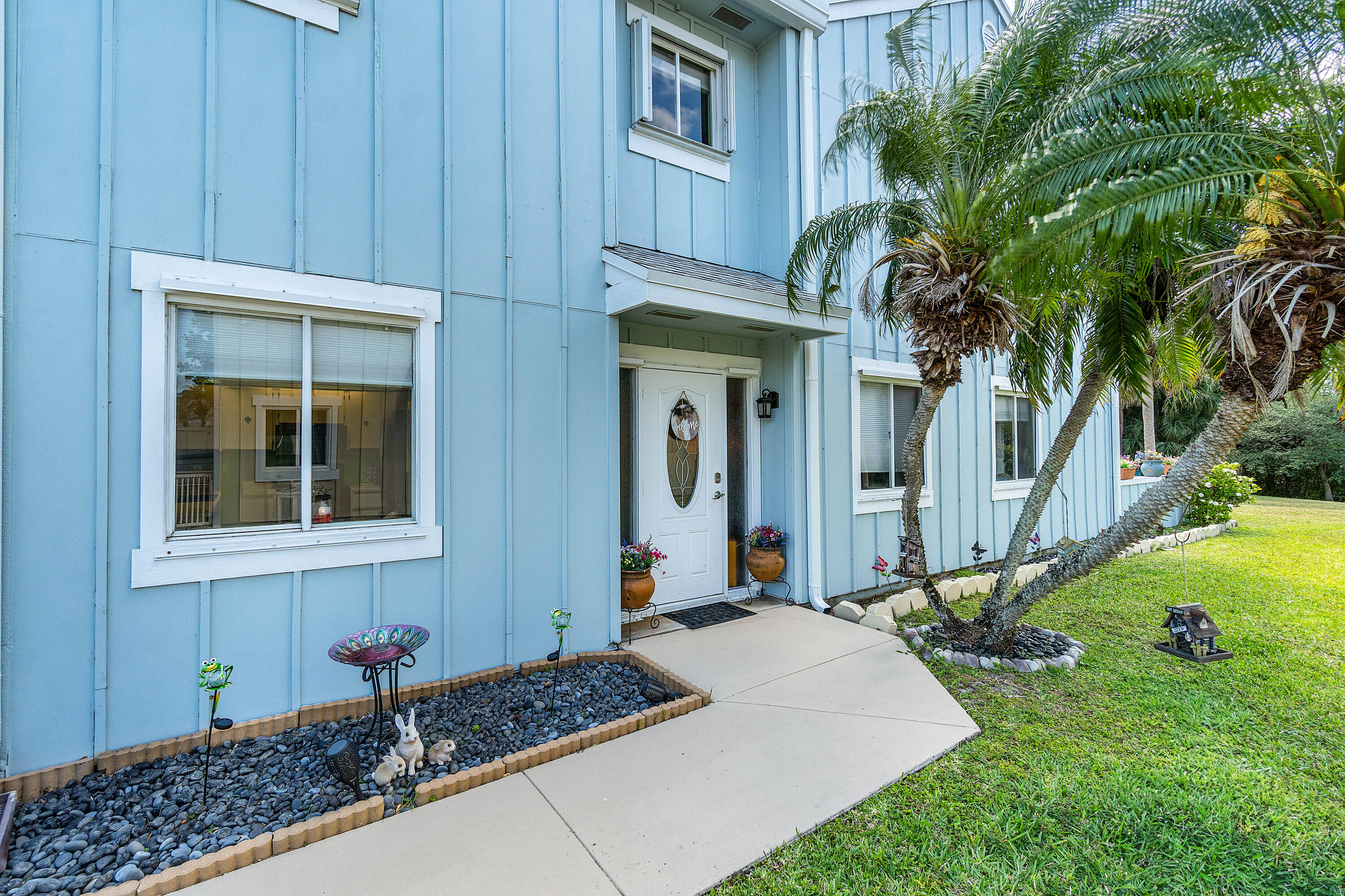 6199 Riverwalk Lane, Unit 6 Jupiter, FL 33458 - Photo 5 of 33 006-6199RiverwalkLane-6-Jupiter-FL-33458