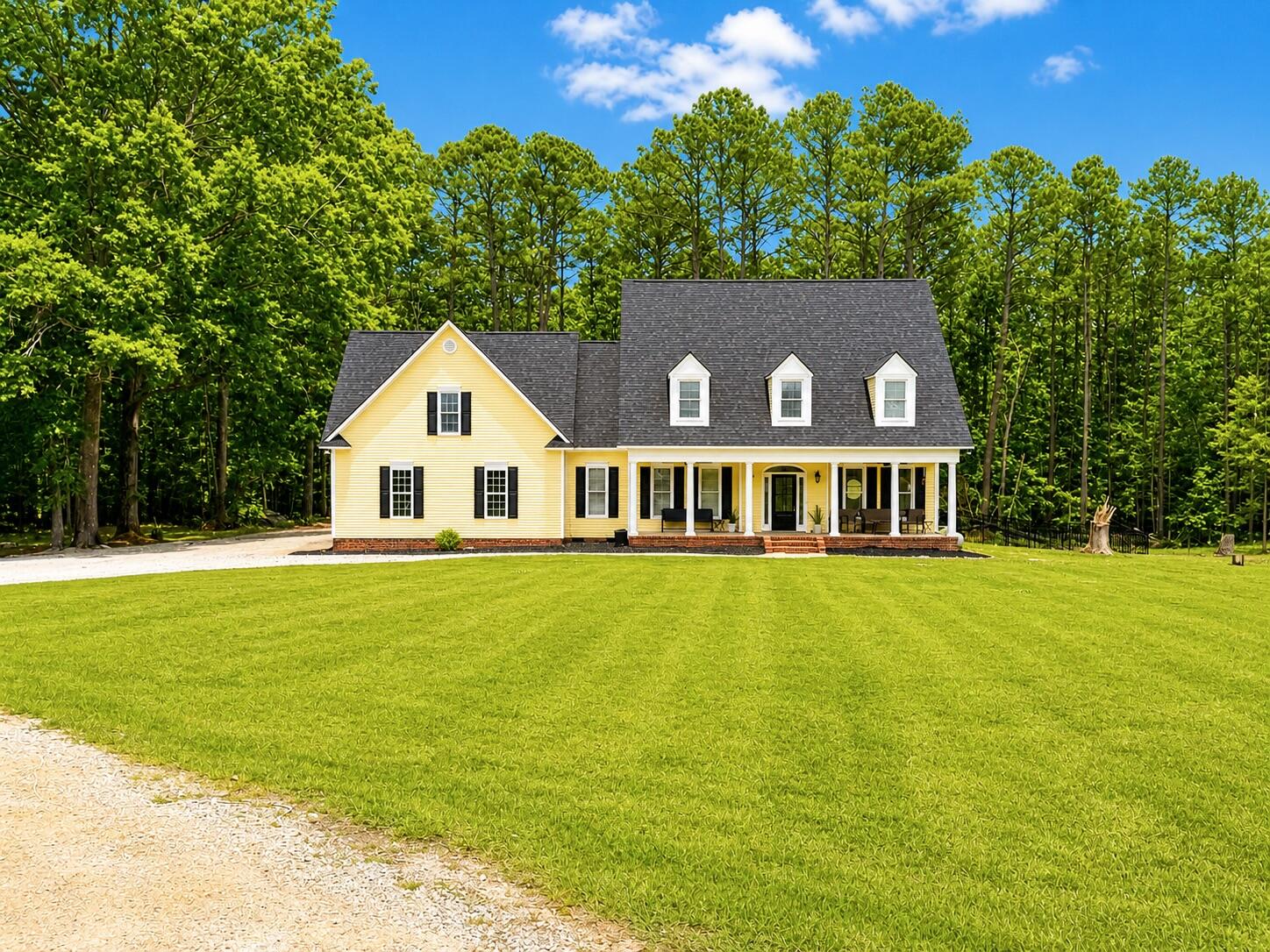 2819 Sellars Road Appling, GA 30802 - Photo 2 of 36 Front of house and yard