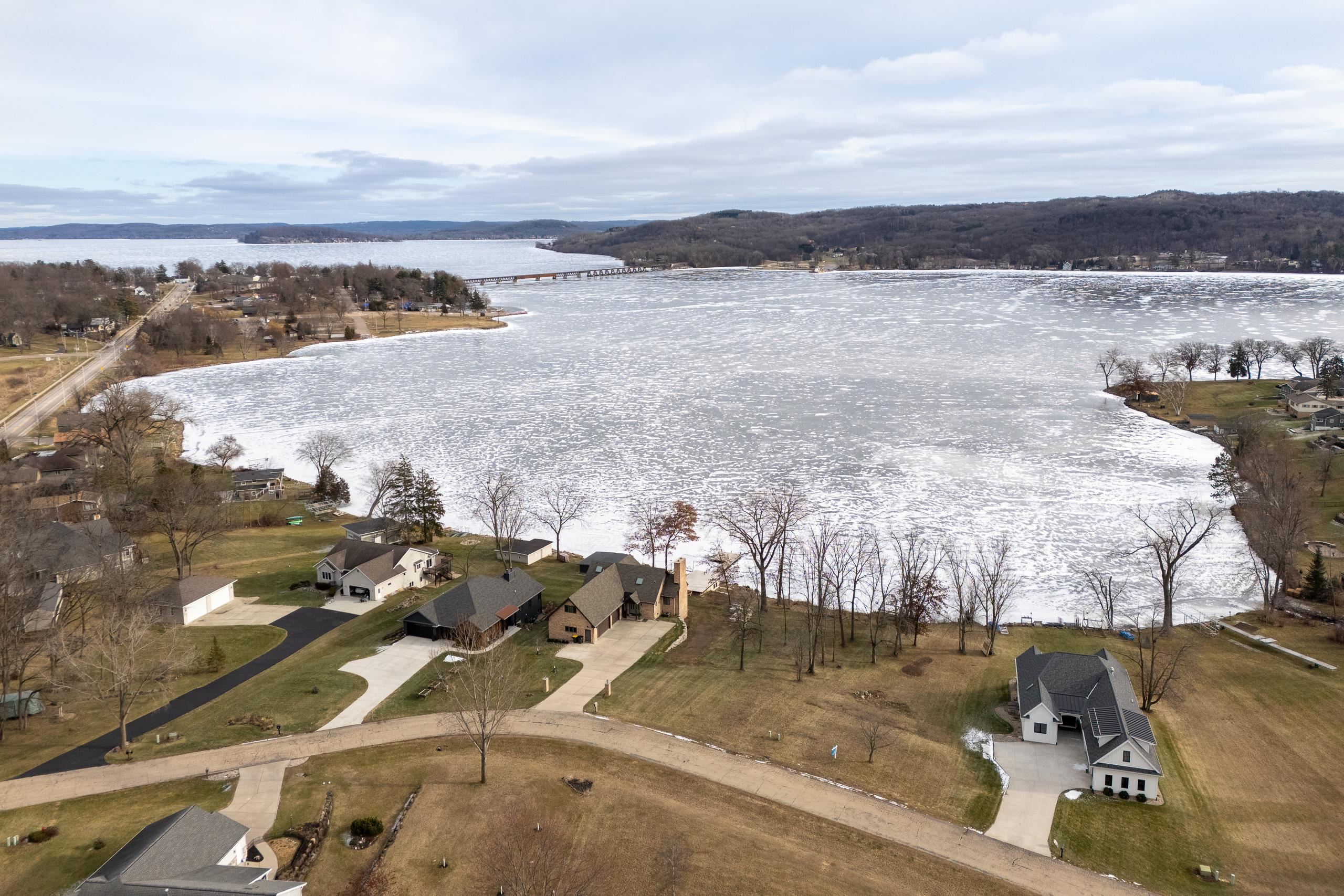 145 Lu Foster Lane Merrimac, WI 53561 - Photo 5 of 41