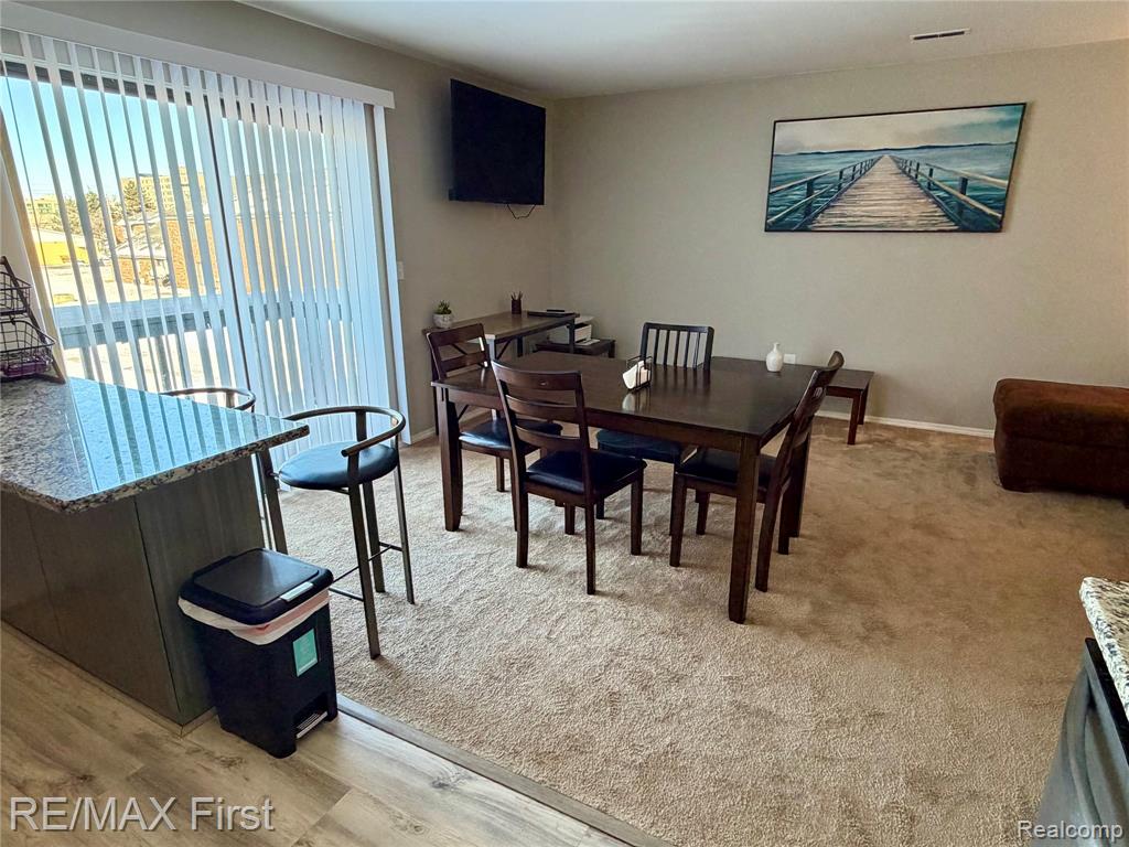 286 East Thirteen Mile Road, Unit 203 Madison Heights, MI 48071 - Photo 5 of 14
