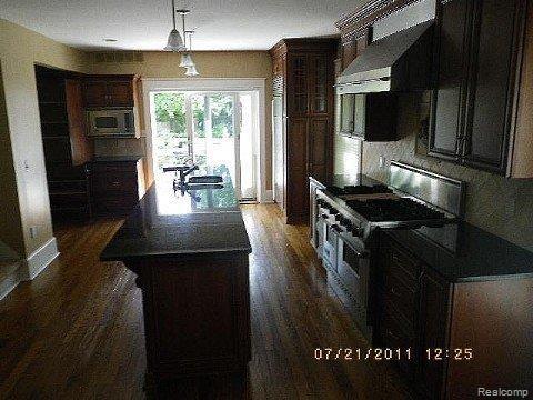 68 North Holcomb Road Clarkston, MI 48346 - Photo 11 of 19 IMGP2987_m