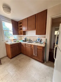 $900,000 | 5900 West 85th Place, Los Angeles, CA 90045