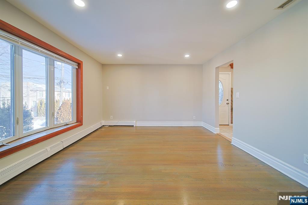 2460 1st Street Fort Lee, NJ 07024 - Photo 16 of 29