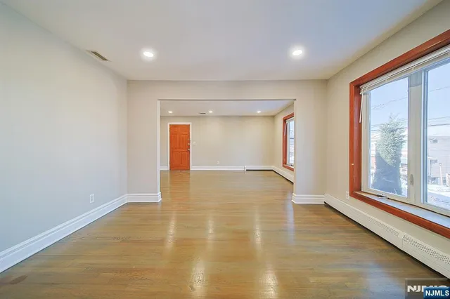 $3,900 | 2460 1st Street, Fort Lee, NJ 07024