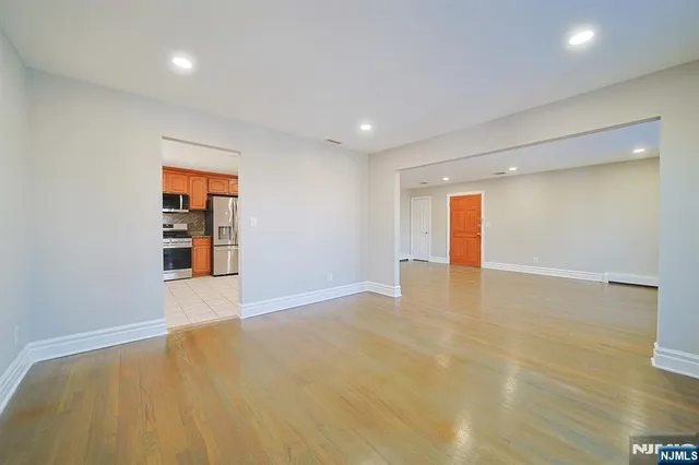 $3,900 | 2460 1st Street, Fort Lee, NJ 07024