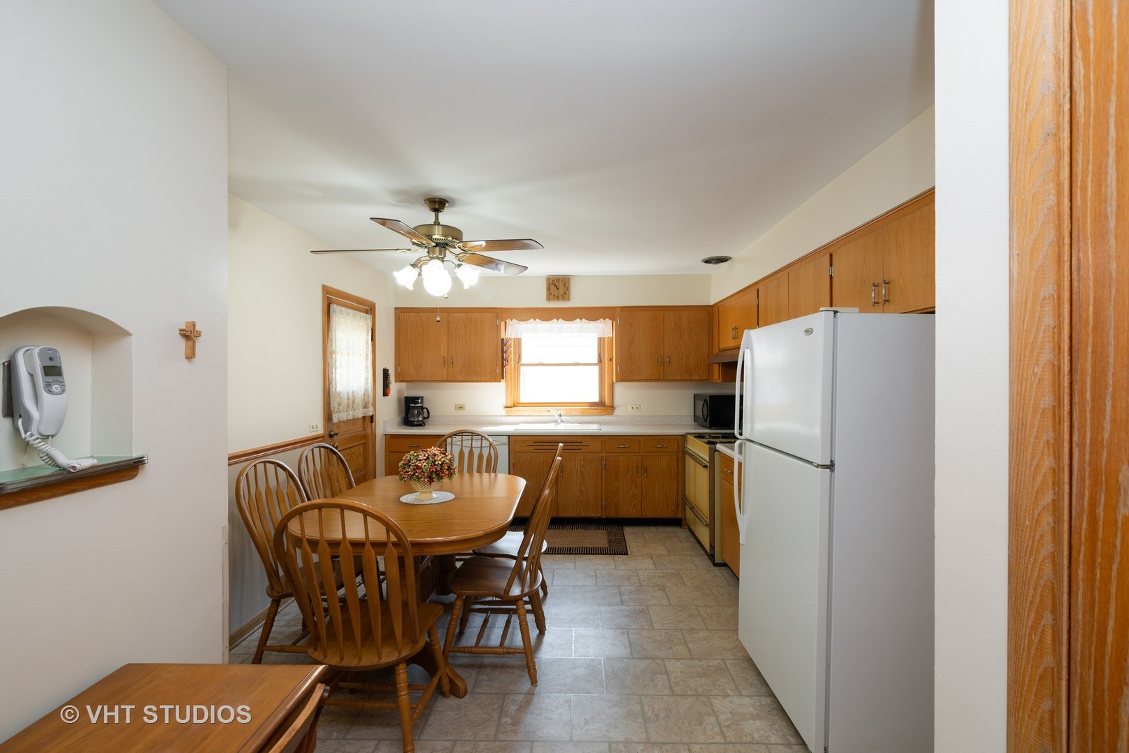 1554 Ridge Road Homewood, IL 60430 - Photo 3 of 10