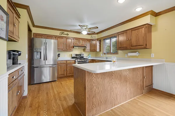$569,900 | 48-w607 Whispering Oaks Drive, Hampshire, IL 60140