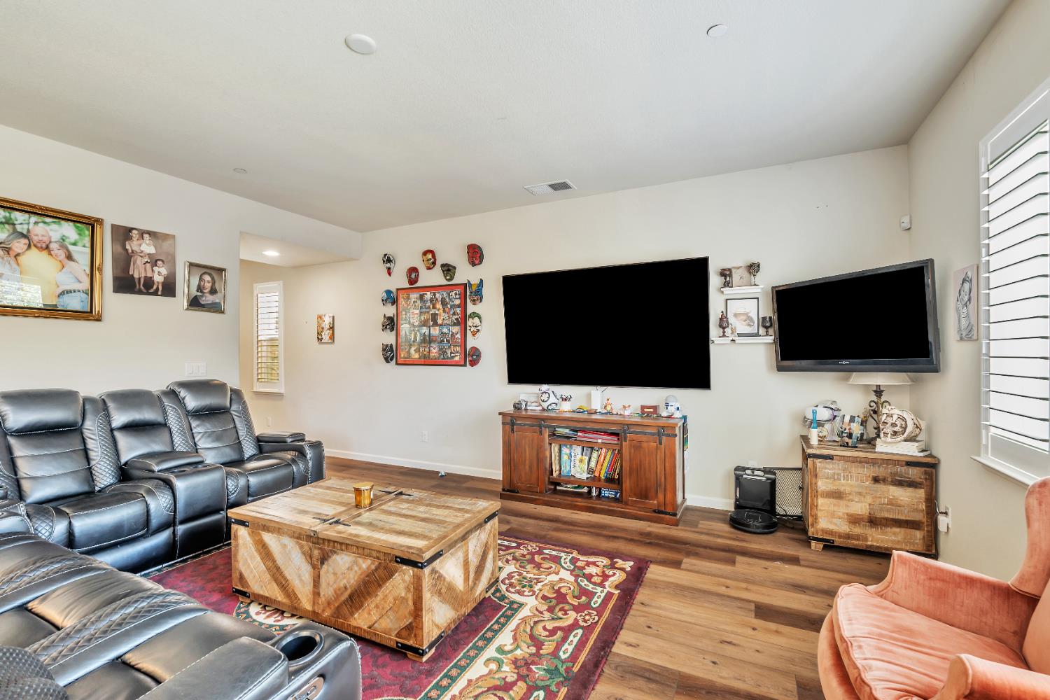 3628 Landmark Circle Modesto, CA 95356 - Photo 5 of 29