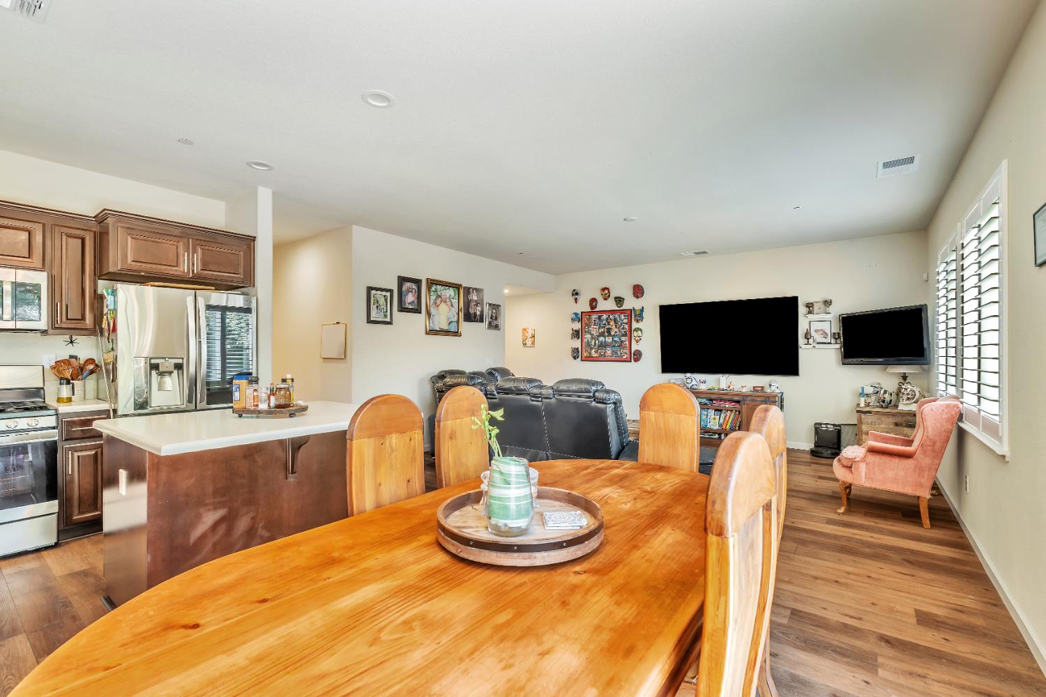 3628 Landmark Circle Modesto, CA 95356 - Photo 8 of 29