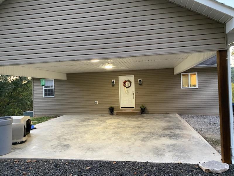 296 Gobey Road Lancing, TN 37770 - Photo 3 of 37 IMG_1435