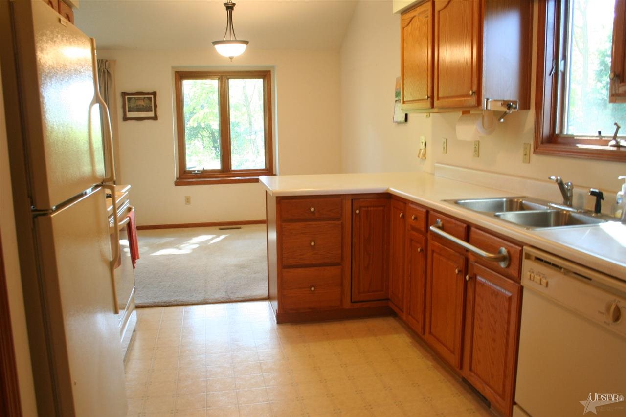 2801 Hunter Road Huntertown, IN 46748 - Photo 3 of 28
