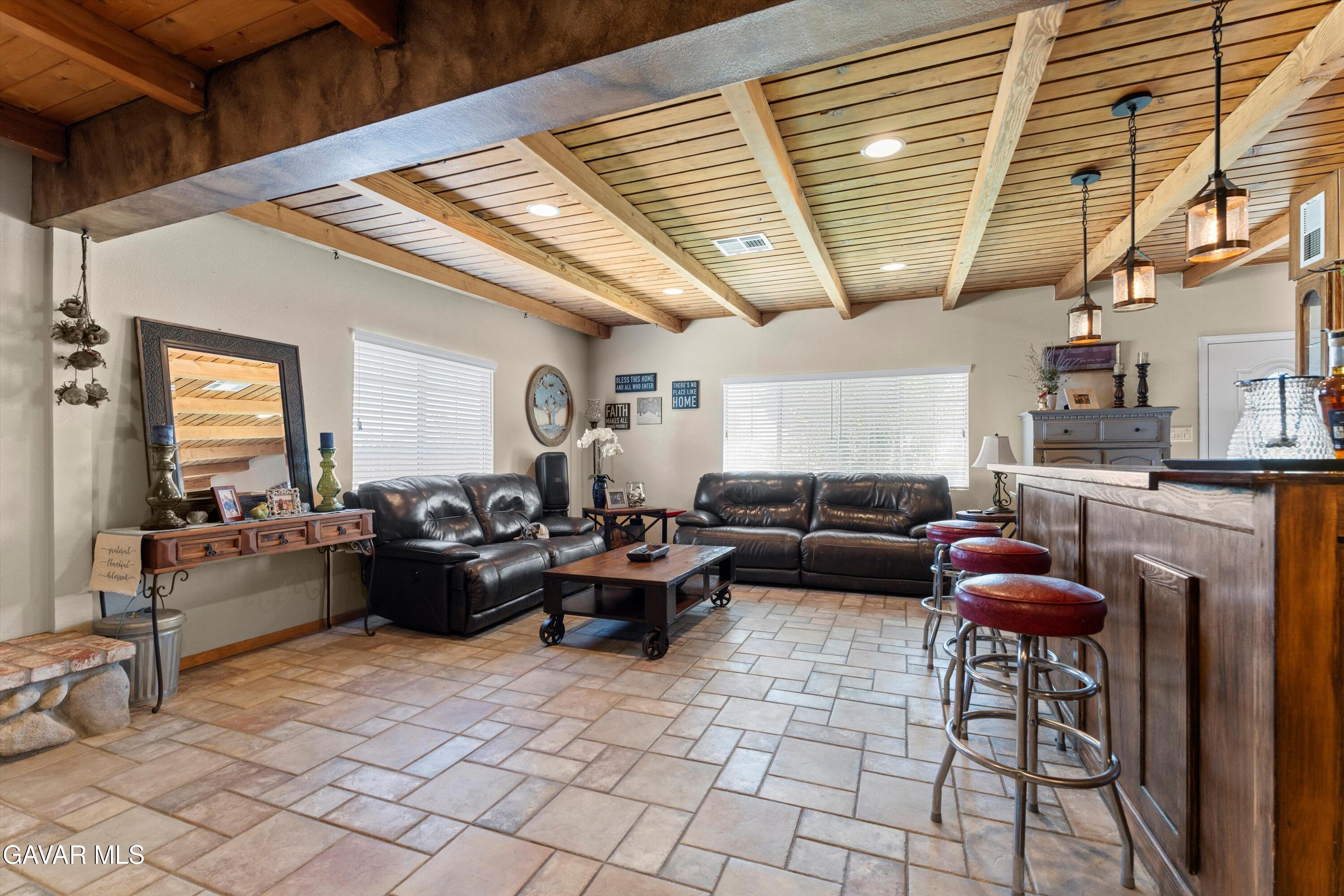 42409 12th Street West Lancaster, CA 93534 - Photo 10 of 20 a living room with furniture