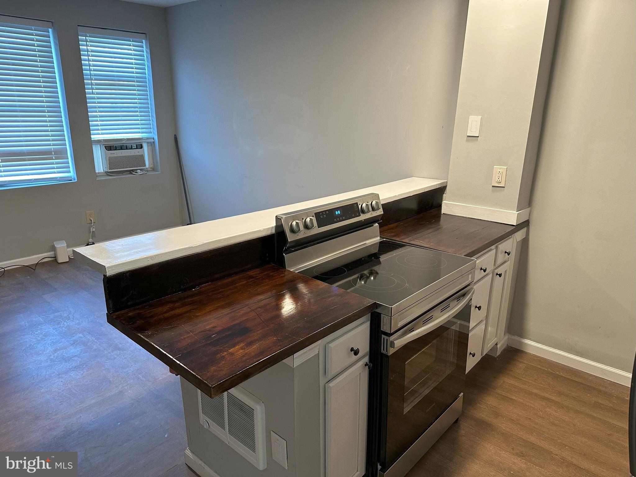 1510 Sycamore Street Curtis Bay, MD 21226 - Photo 8 of 23 a close view of stove and microwave