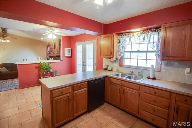 $239,900 | 3933 Arbre Lane, Florissant, MO 63034