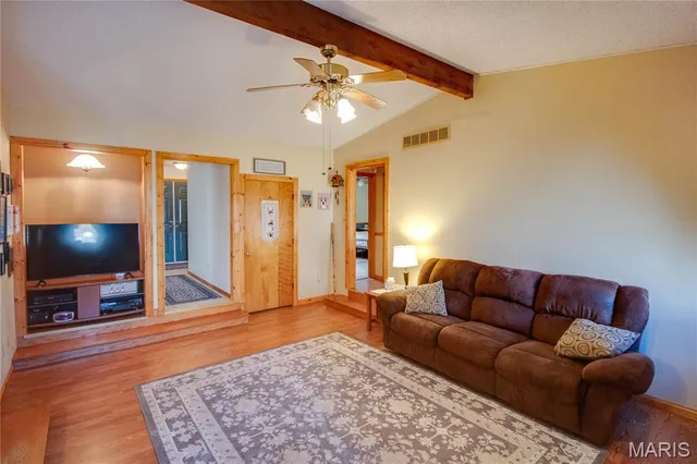 $239,900 | 3933 Arbre Lane, Florissant, MO 63034