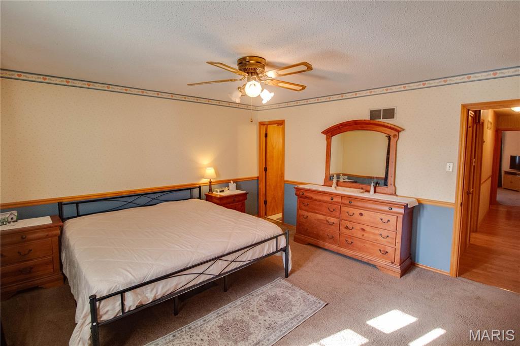 3933 Arbre Lane Florissant, MO 63034 - Photo 20 of 49