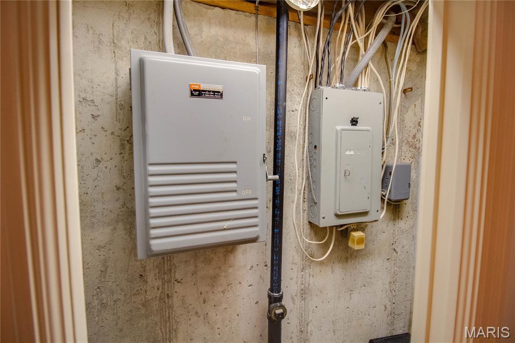 3933 Arbre Lane Florissant, MO 63034 - Photo 34 of 49