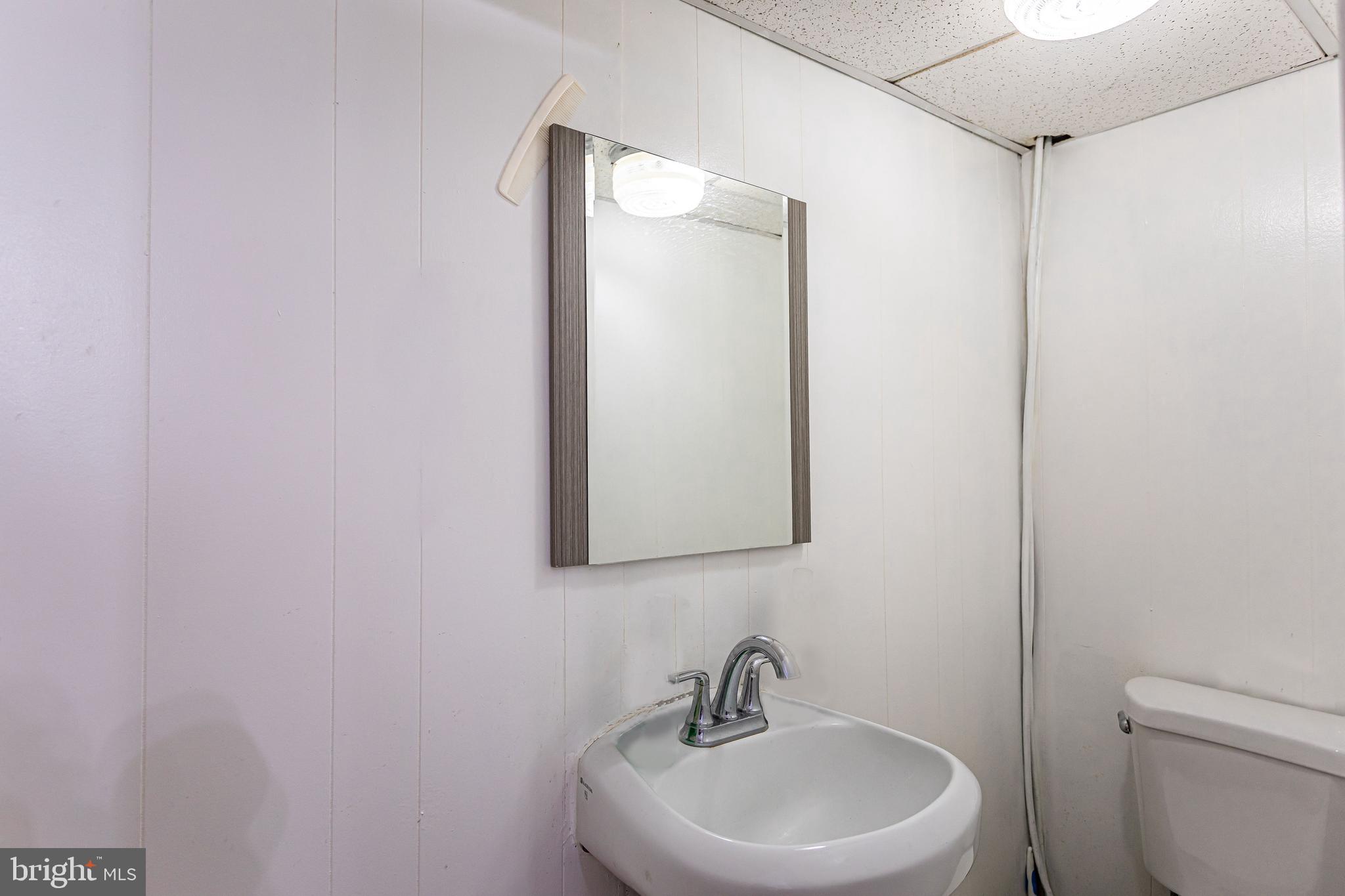159 Wellington Road Upper Darby, PA 19082 - Photo 16 of 39