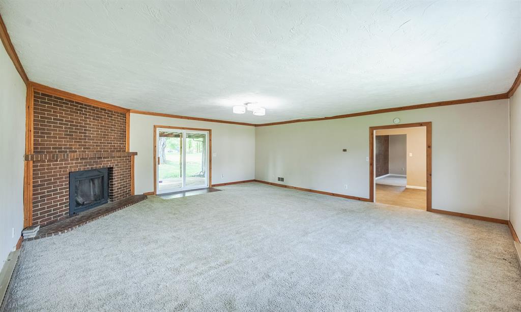 1402 Roe Avenue Alexandria, IN 46001 - Photo 11 of 25 Gallery Image 11