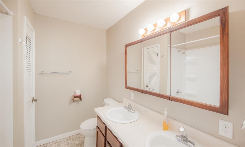1402 Roe Avenue Alexandria, IN 46001 - Photo 16 of 25 Gallery Image 16