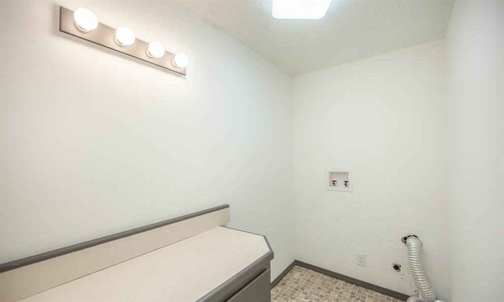 1402 Roe Avenue Alexandria, IN 46001 - Photo 18 of 25 Gallery Image 18