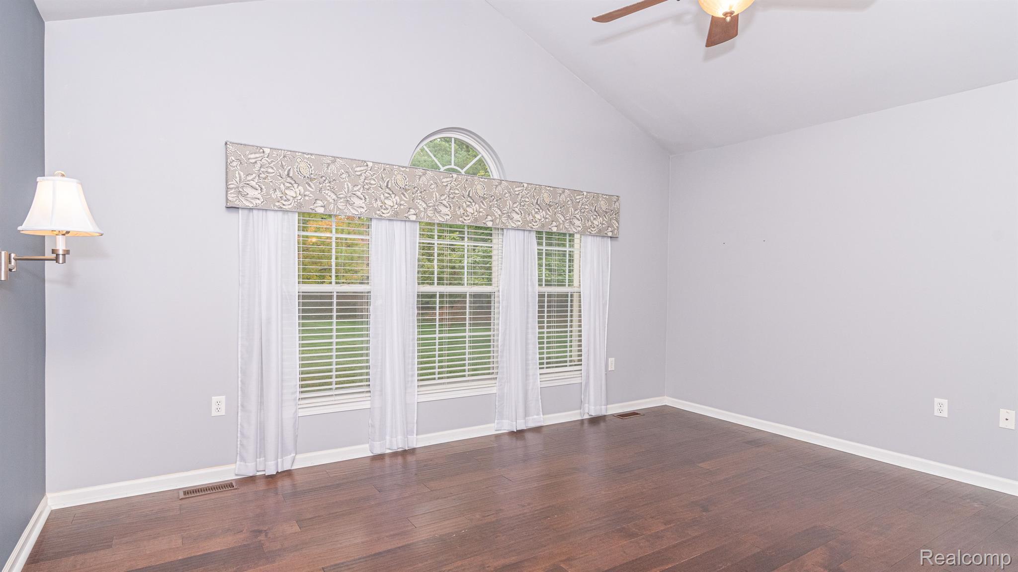 49105 Hawksburry Road, Unit 31 Canton, MI 48188 - Photo 27 of 56 Gallery Image 27