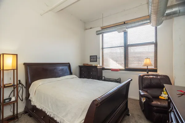 $230,000 | 2323 West Pershing Road, Unit 140, Chicago, IL 60609