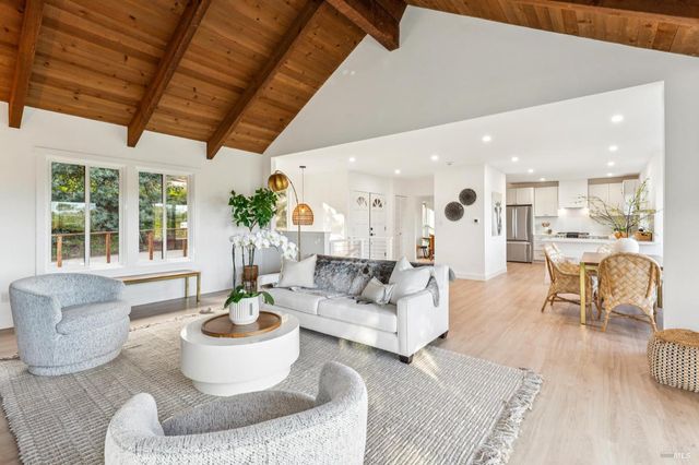 $1,349,000 | 315 Grandview Avenue, Novato, CA 94945