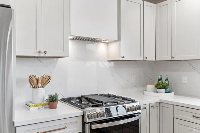 $1,349,000 | 315 Grandview Avenue, Novato, CA 94945