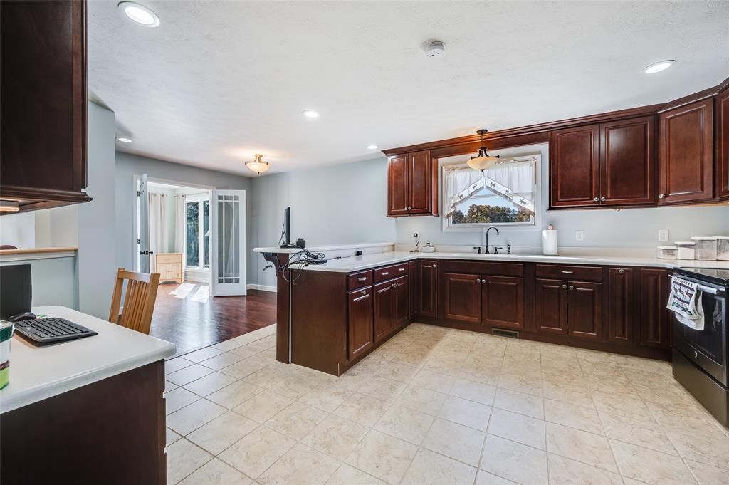 5600 South Poplar Grove Road Columbus, IN 47201 - Photo 8 of 48