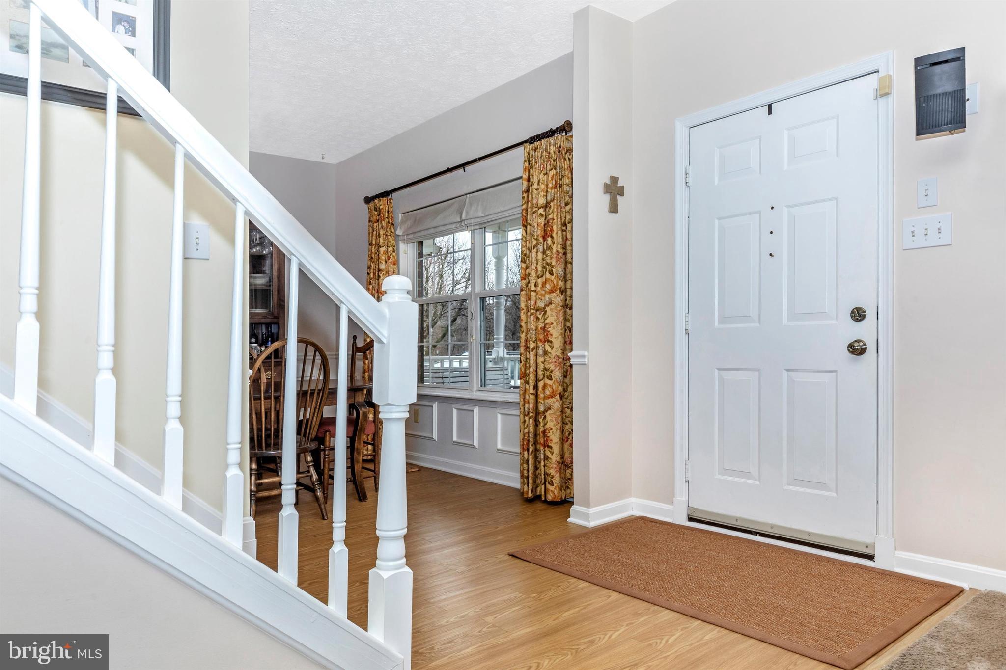 5804 Winding Ridge Way Frederick, MD 21704 - Photo 5 of 44 Come on in!