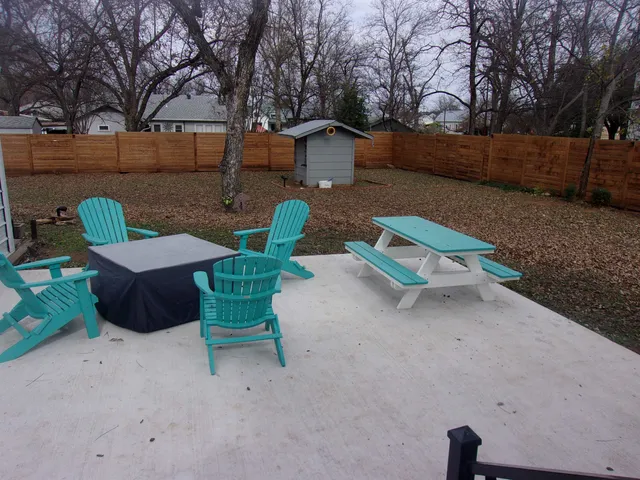 $449,900 | 207 East Wallace Street, Llano, TX 78643