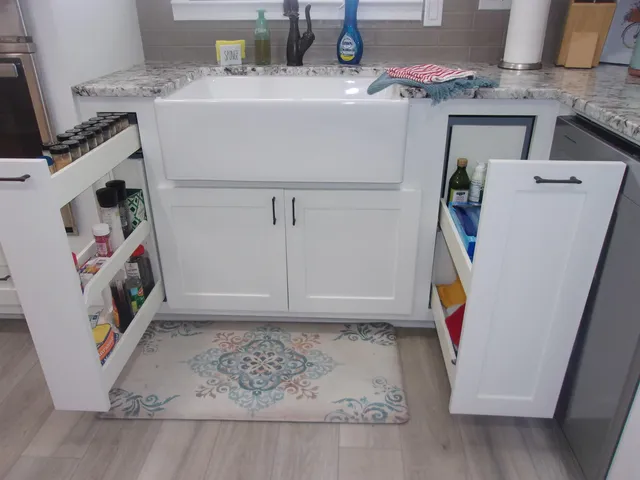 $449,900 | 207 East Wallace Street, Llano, TX 78643