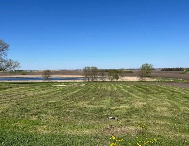 $20,000 | 101 1st Street West, Lake Wilson, MN 56151