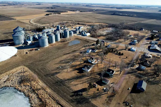 $20,000 | 101 1st Street West, Lake Wilson, MN 56151