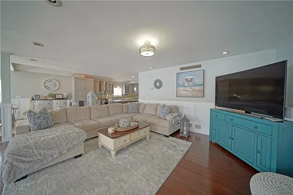 $899,900 | 4188 Shorewood Drive, Wayne, NY 14840