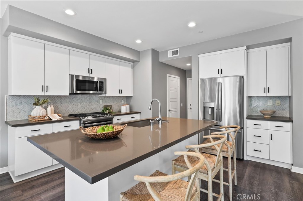 71 Prominence Lake Forest, CA 92630 - Photo 11 of 46
