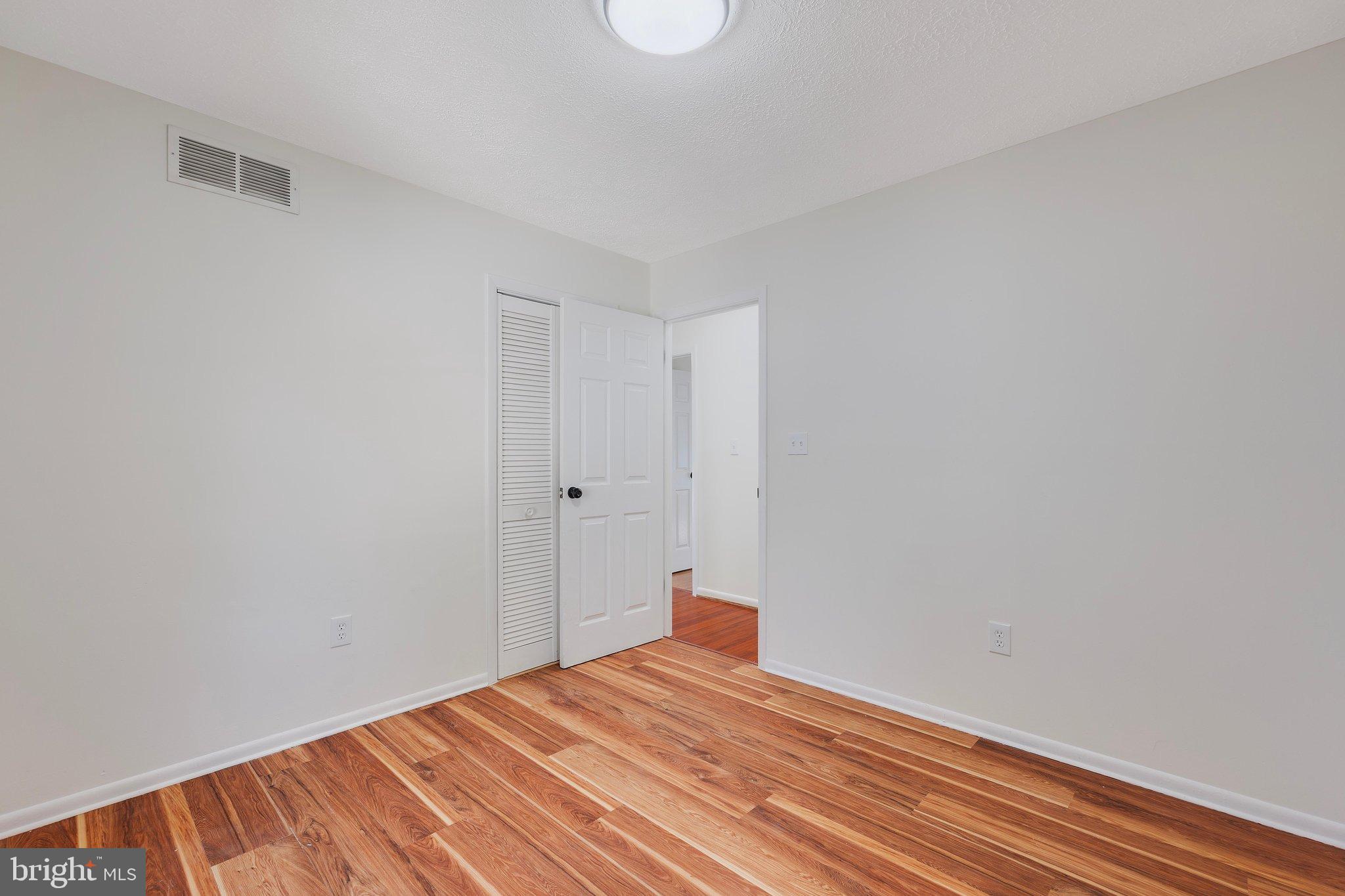 8121 Elizabeth Road Pasadena, MD 21122 - Photo 17 of 34 Gallery Image 17