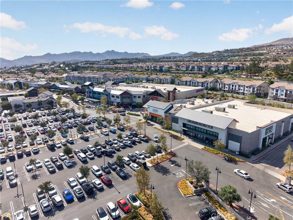 20421 Paseo Azul Porter Ranch, CA 91326 - Photo 32 of 33 Gallery Image 32