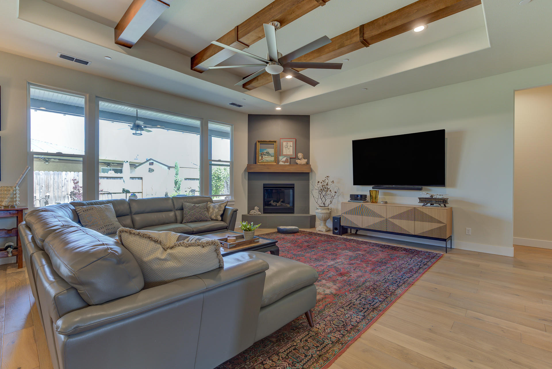 3310 Hotlam Road Redding, CA 96002 - Photo 14 of 52 3310HotlamRoad_009