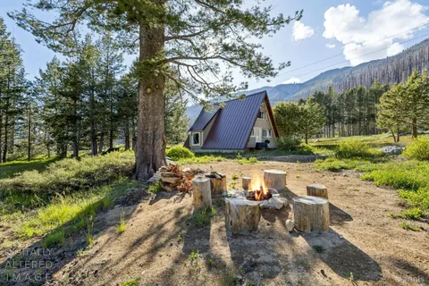 $389,000 | 221 Sierra-At-Tahoe Road, Twin Bridges, CA 95735