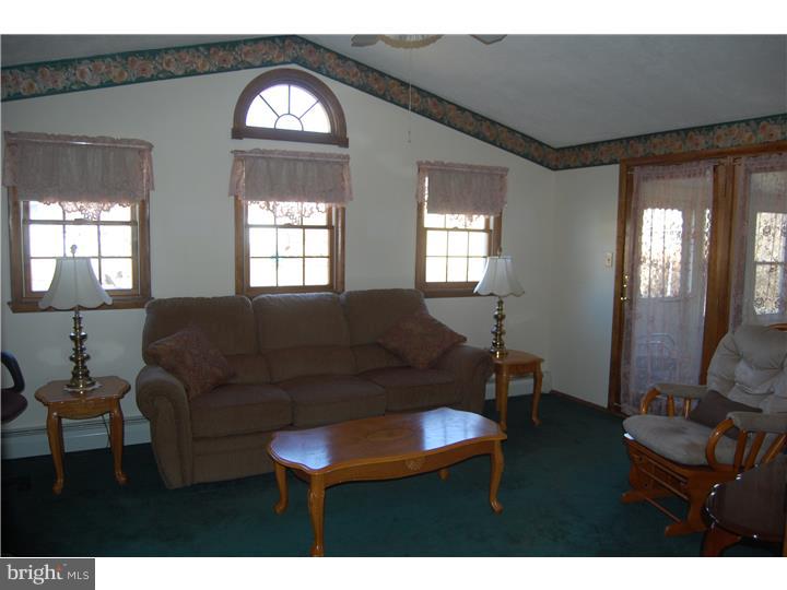 45 Cactus Road Levittown, PA 19057 - Photo 3 of 14