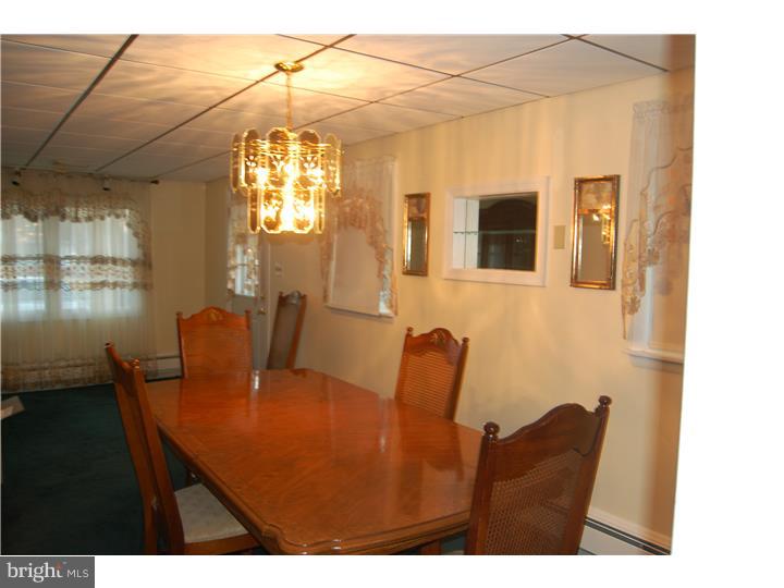 45 Cactus Road Levittown, PA 19057 - Photo 5 of 14 Dining Room
