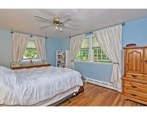 51 Lovejoy Road Andover, MA 01810 - Photo 16 of 37 Gallery Image 16