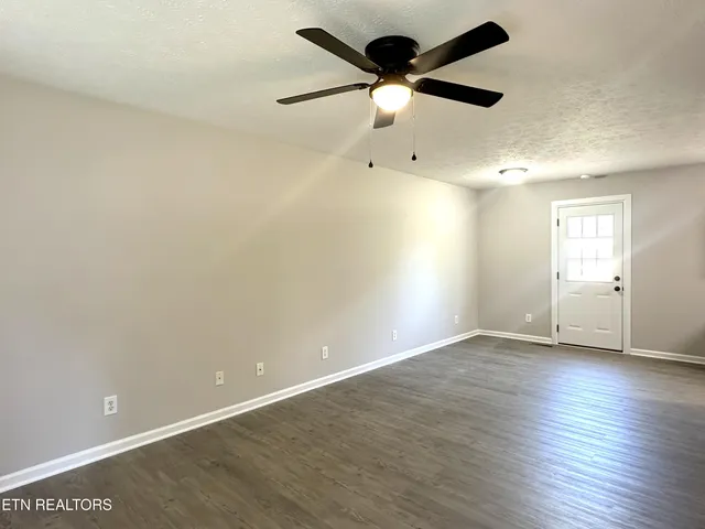 $289,500 | 111 Jessica Lane, La Follette, TN 37766